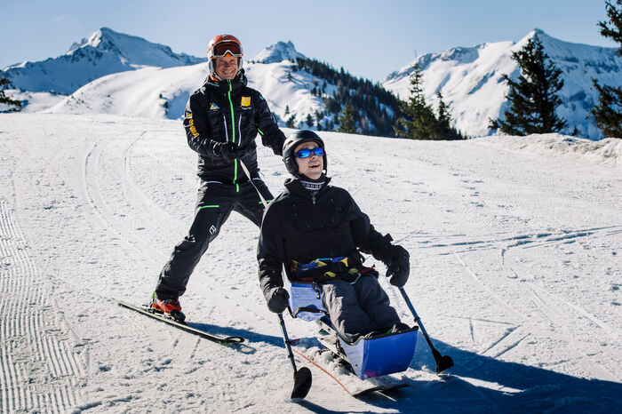 Barrierefrei Skifahren lernen mit Freizeit-PSO ©Freizeit-PSO